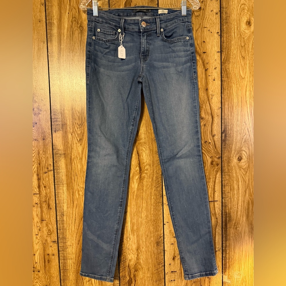 GUC Level 99 denim jeans. Size 27.